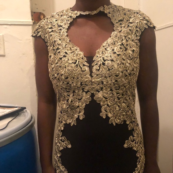 Mid-Length Dress - Picture 1 of 5